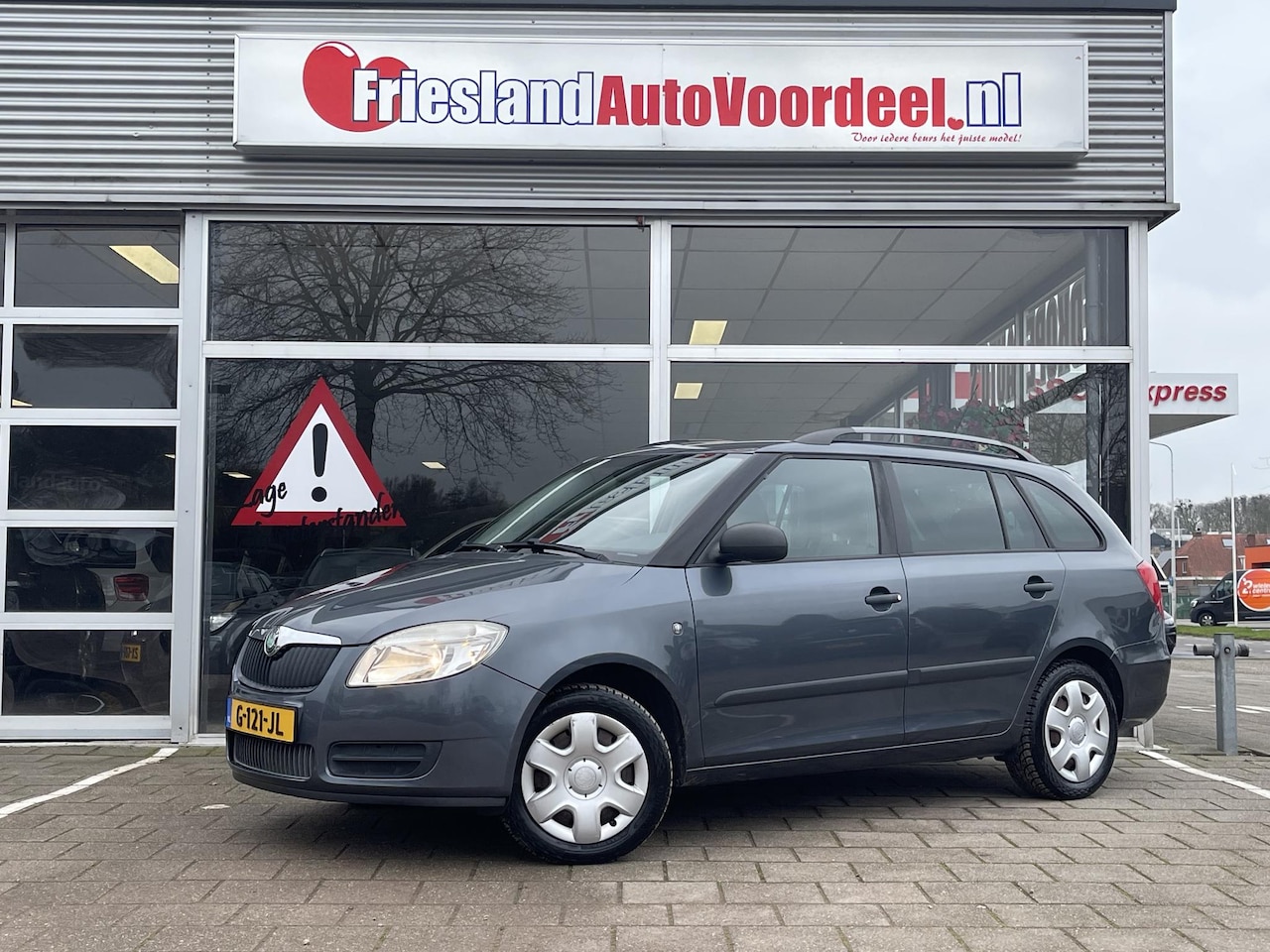 Skoda Fabia Combi - 1.2-12V Ambition /Airco/Trekhaak/Distr. ketting vv bij 134.503km/APK 03-2027/ - AutoWereld.nl