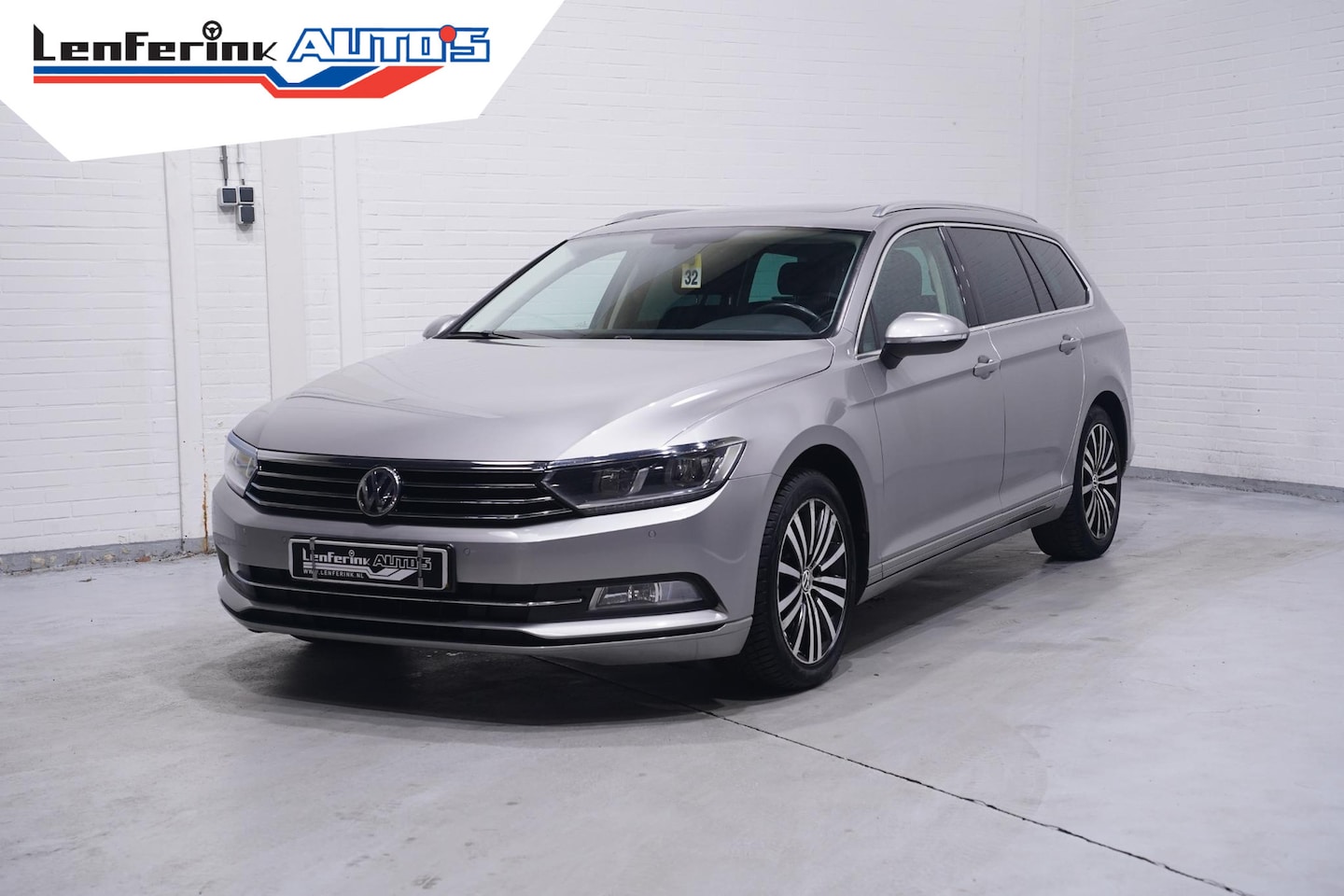 Volkswagen Passat Variant - 1.4 TSI ACT Comfortline Business Navi Clima Panodak Virtual cockpit Adaptive cruise Pdc - AutoWereld.nl