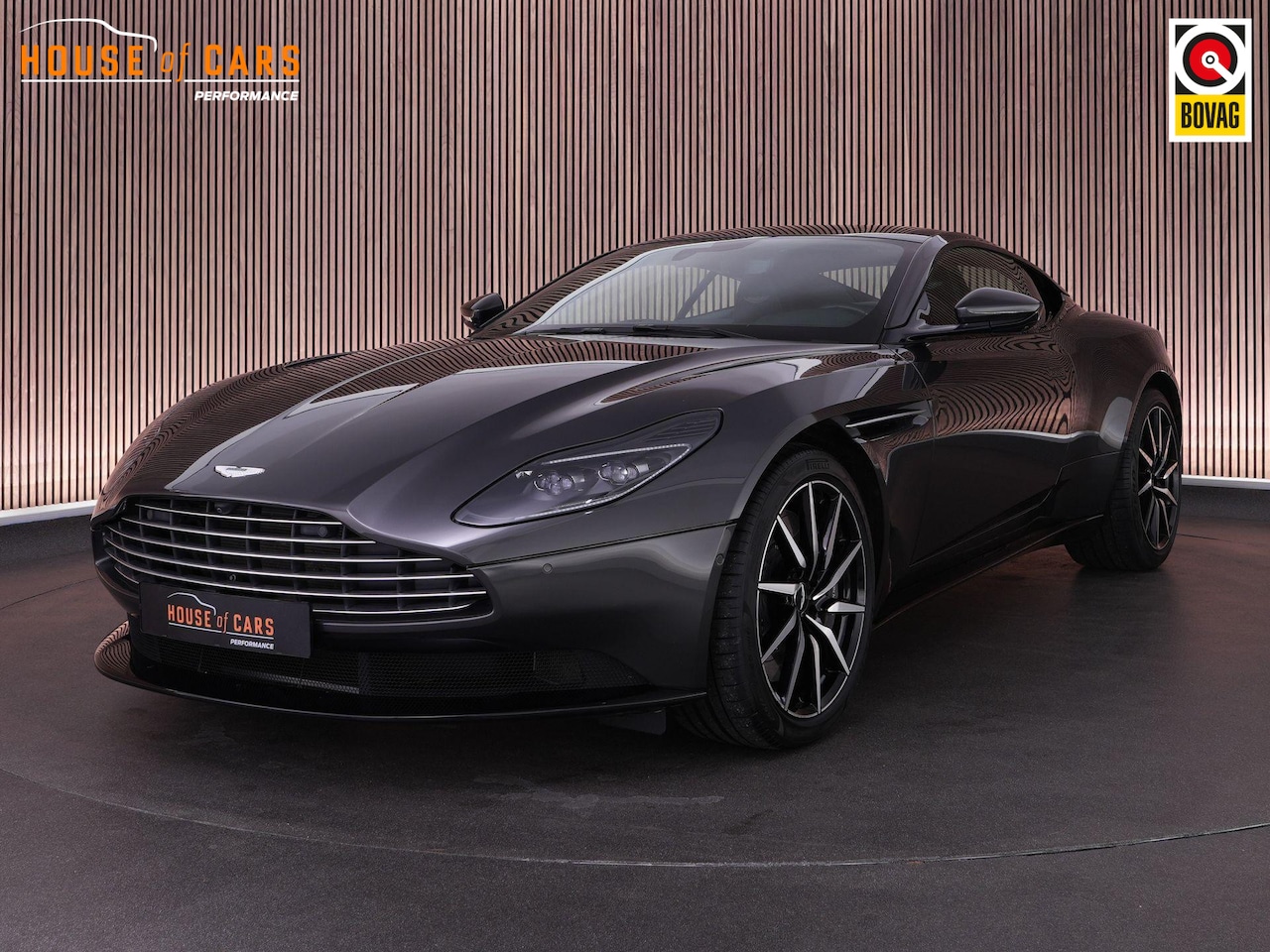 Aston Martin V8 Coupé - DB11 4.0 510pk |Org. NL|1e eigenaar|360° camera|memory|dodehoek|adaptieve vering||stoelver - AutoWereld.nl