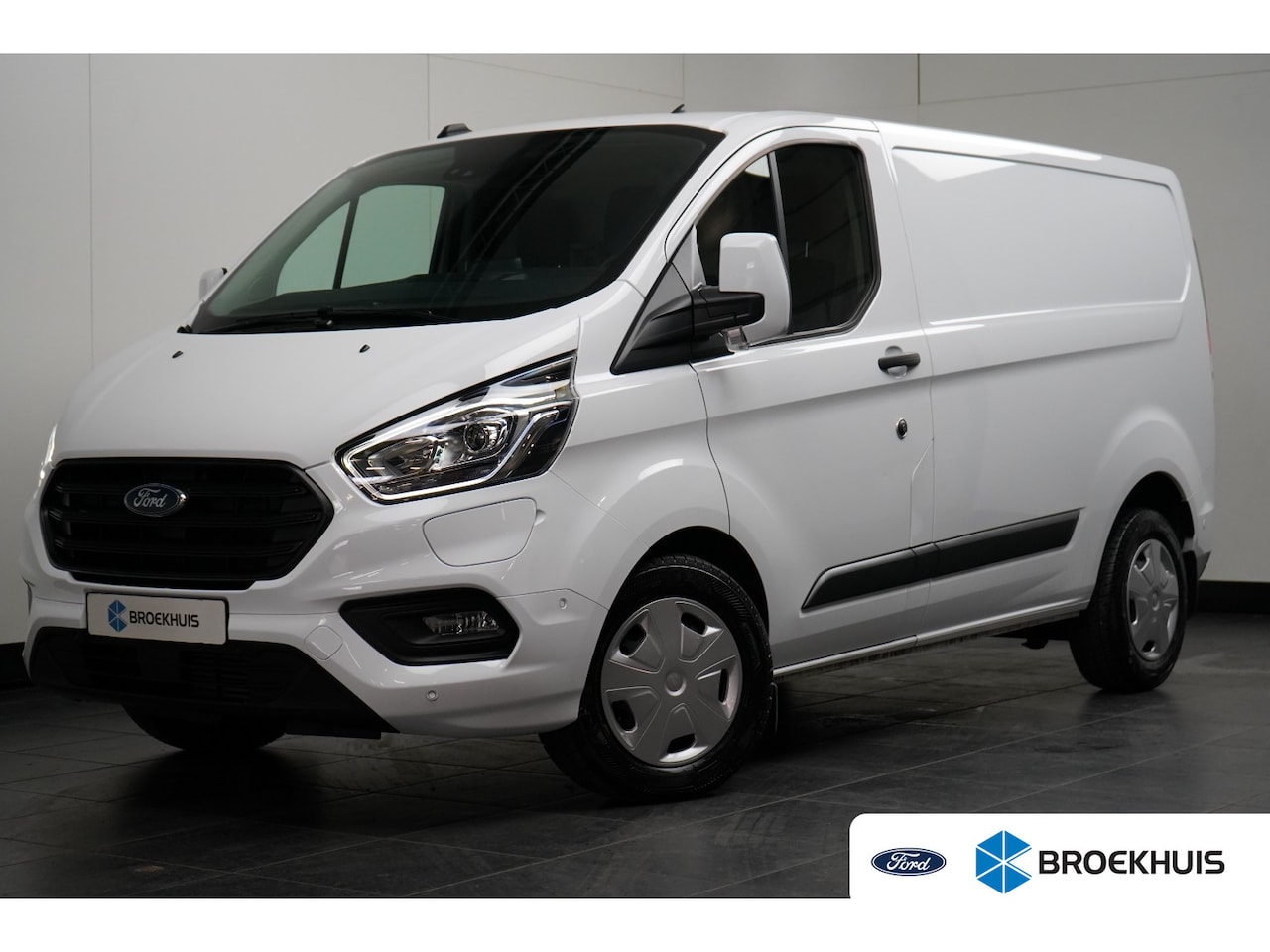 Ford Transit Custom - 340 PHEV Plug In Hybride 125PK | L1H1 | Camera | 100% Dealer Onderhouden | Standkachel | S - AutoWereld.nl