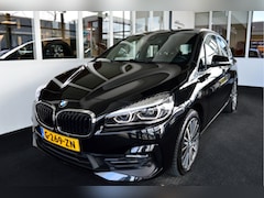 BMW 2-serie Active Tourer - 220i Sport Line | Facelift