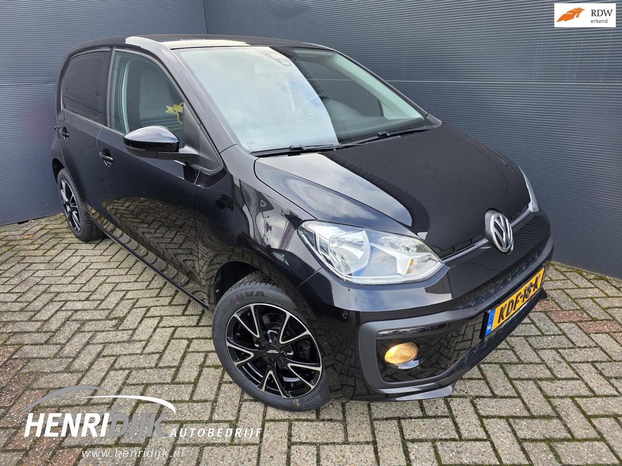 Volkswagen Up! - 1.0 BMT high up! Stoelverwarming / LMV / Cruise / AC / PDC - AutoWereld.nl