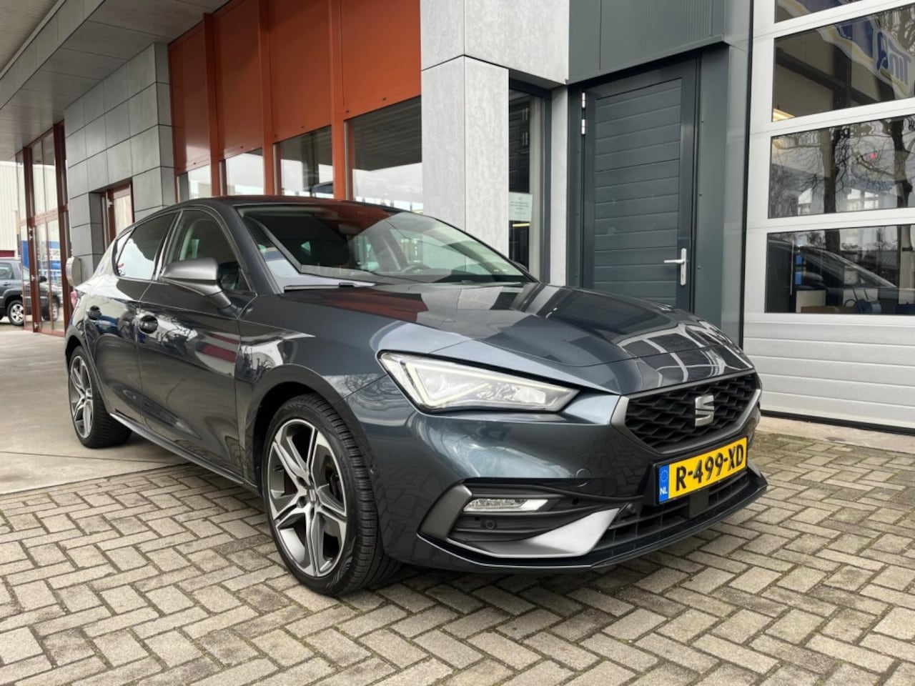 SEAT Leon - 1.5 TSI FR BNS INT - AutoWereld.nl