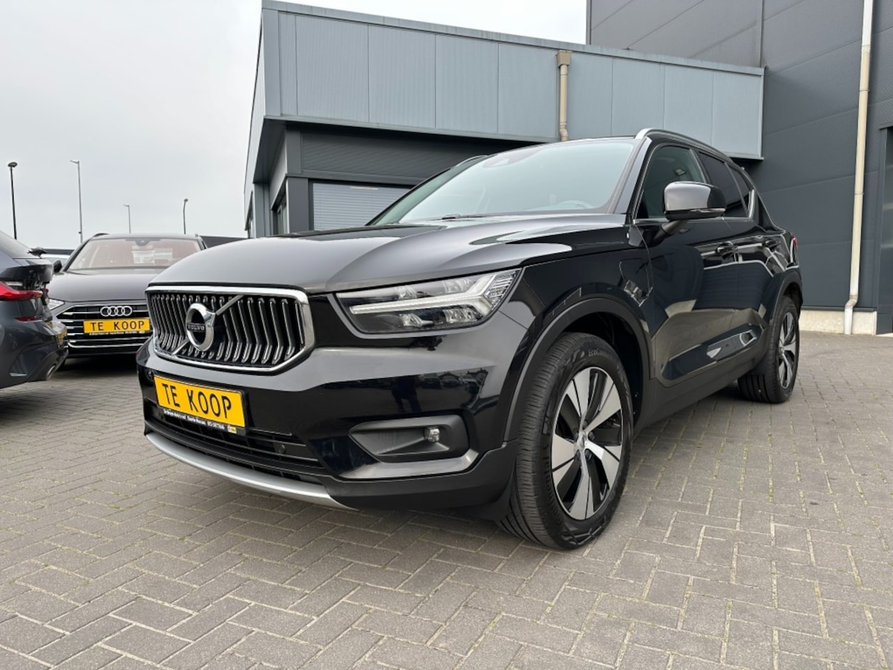 Volvo XC40 - 1.5 T4 Hybride Recharge inscription Navigatie - AutoWereld.nl