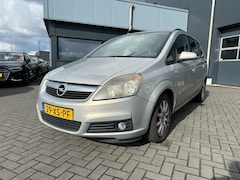 Opel Zafira - 2.2 Temptation 7 persoons Navi. Trekhaak