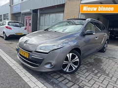 Renault Mégane - Megane 1.5 dCi Bose CLIMA PANO PDC NAP APK EXPORT PRICE