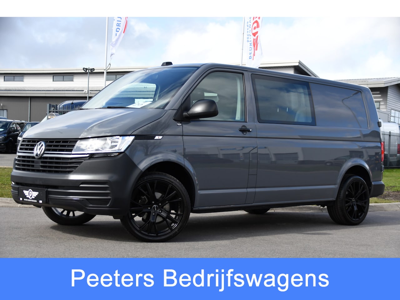 Volkswagen Transporter - 2.0 TDI L2H1 DC PB Edition Camera, Carplay, Stoelverwarming, Sensoren, multimedia, 150pk, - AutoWereld.nl