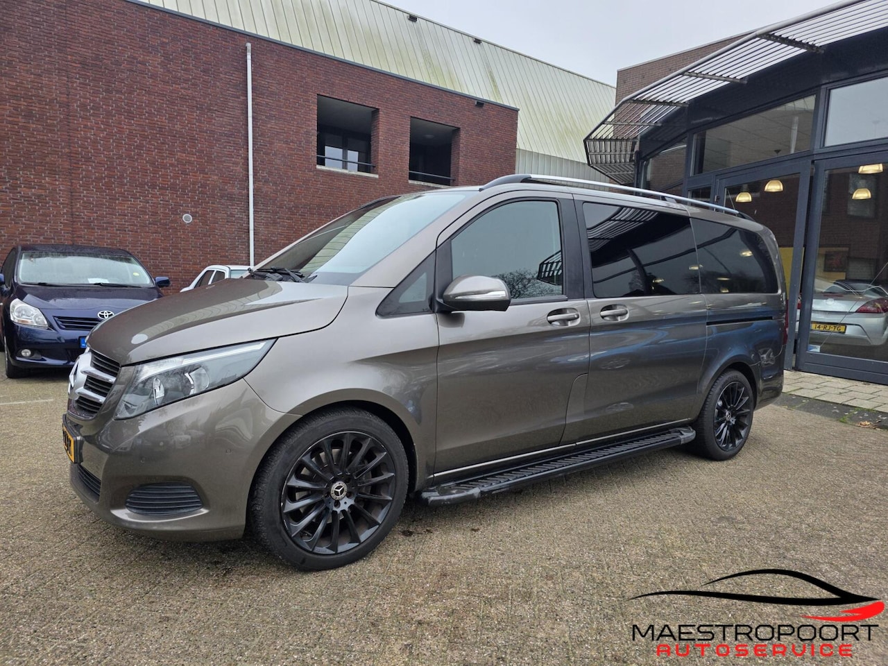 Mercedes-Benz V-klasse - 220 CDI Lang DC dubbelcabin Parkassist - AutoWereld.nl