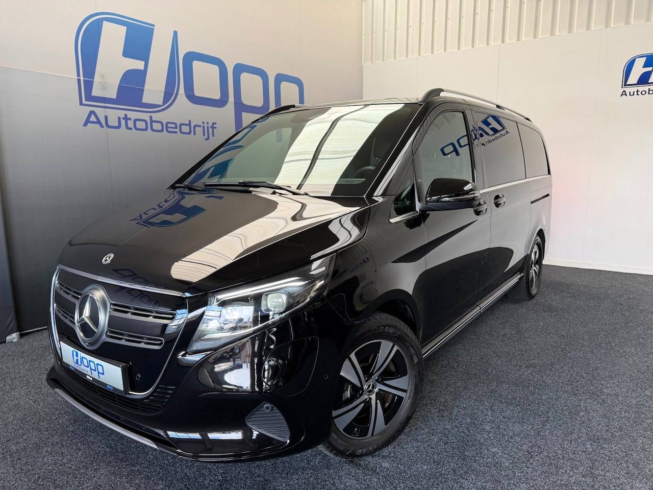 Mercedes-Benz EQV - 300 L2 - 8-pers AMG Facelift - Exterieur pakket - 360 - Elec. deuren - Vol Opties - Incl. - AutoWereld.nl