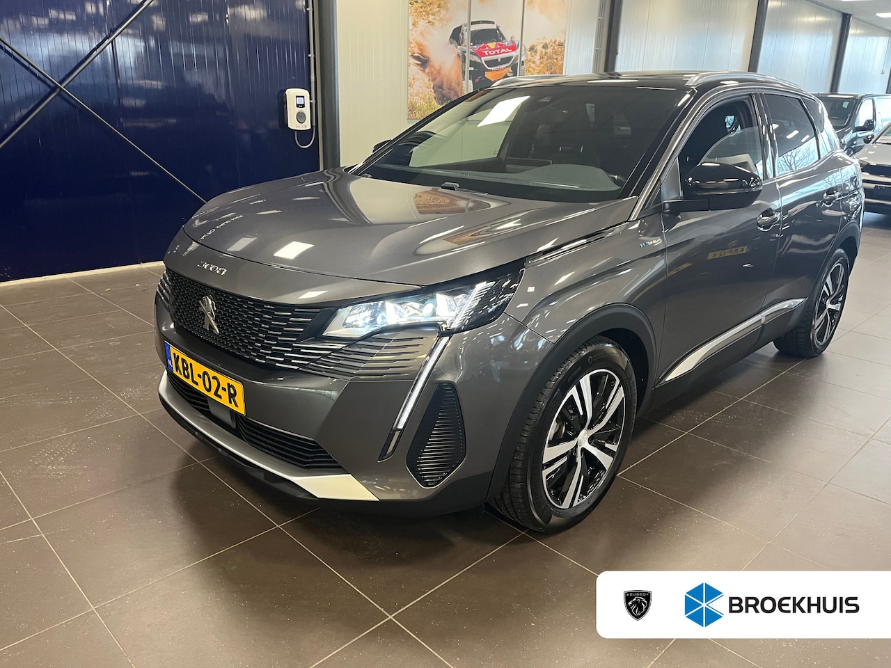 Peugeot 3008 - 1.6 HYbrid4 300 GT | Navi | Camera | Panoramadak | Keyless | Parkeersensoren V+A | Ad. Cru - AutoWereld.nl