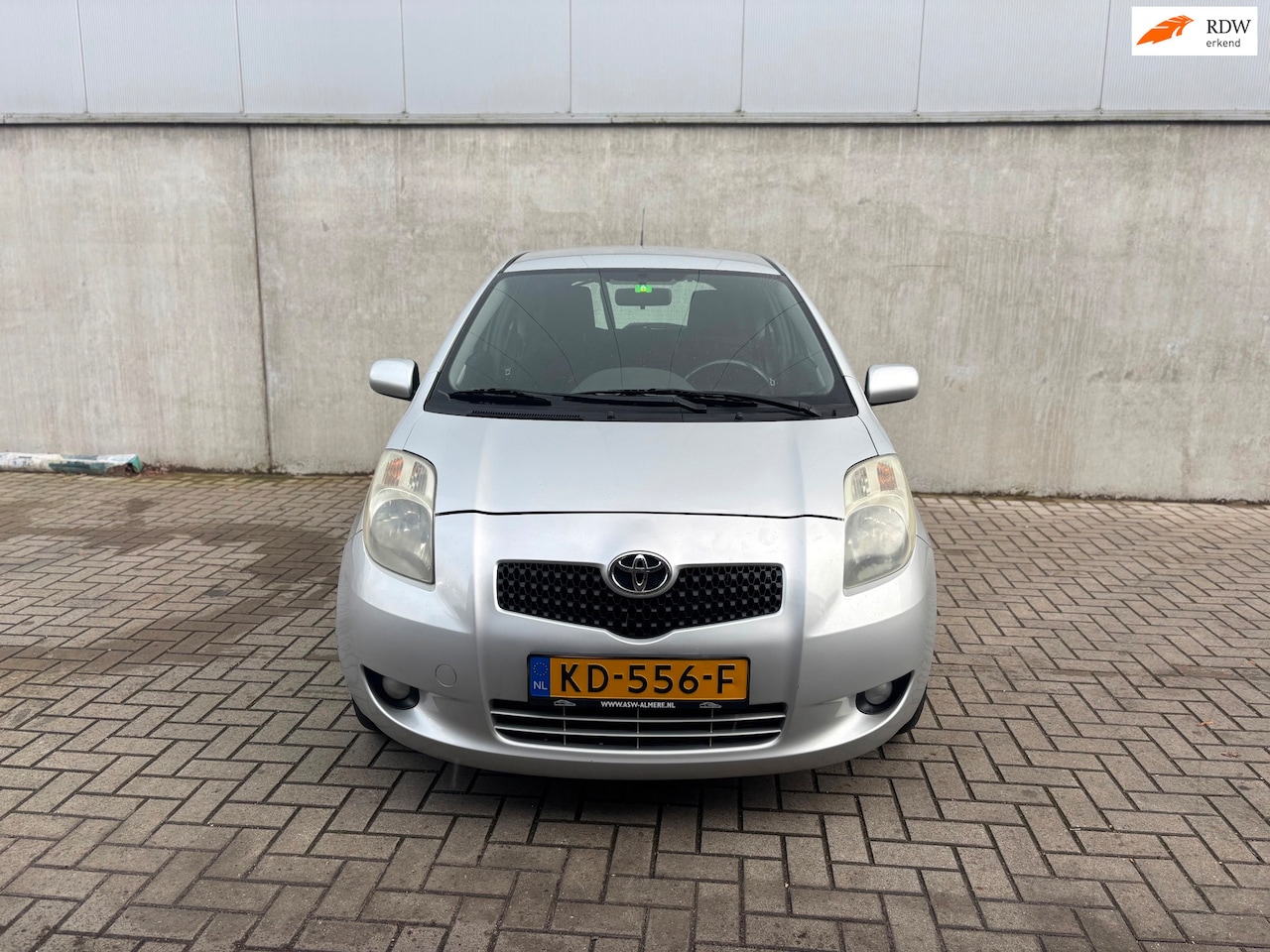 Toyota Yaris - 1.3 VVT-i Terra 1.3 VVTi Terra/nieuwe apk - AutoWereld.nl