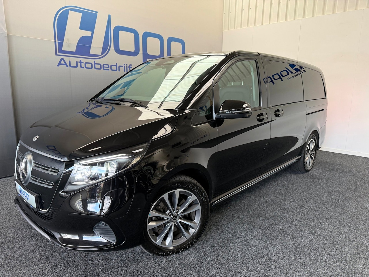 Mercedes-Benz EQV - 300 L2 - 8-pers AMG Facelift - Exterieur pakket - 360 - Elec. deuren - Incl. Garantie - AutoWereld.nl