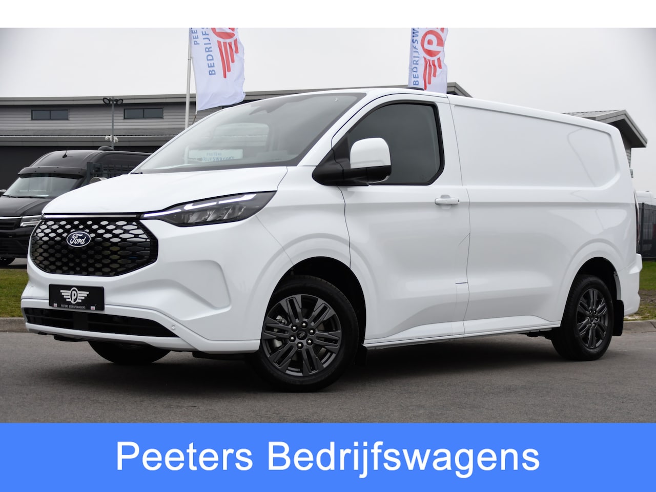 Ford E-Transit Cust. - 320 L1H1 Limited 65 kWh Camera, Cruise, Carplay, Stoelverwarming, LED, 218pk, Trekhaak, Mu - AutoWereld.nl