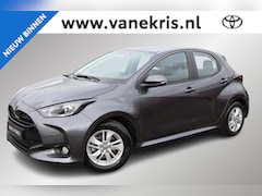 Toyota Yaris - 1.5 Hybrid 115 Active Limited, Stoel & stuurverwarming, parkeersensoren