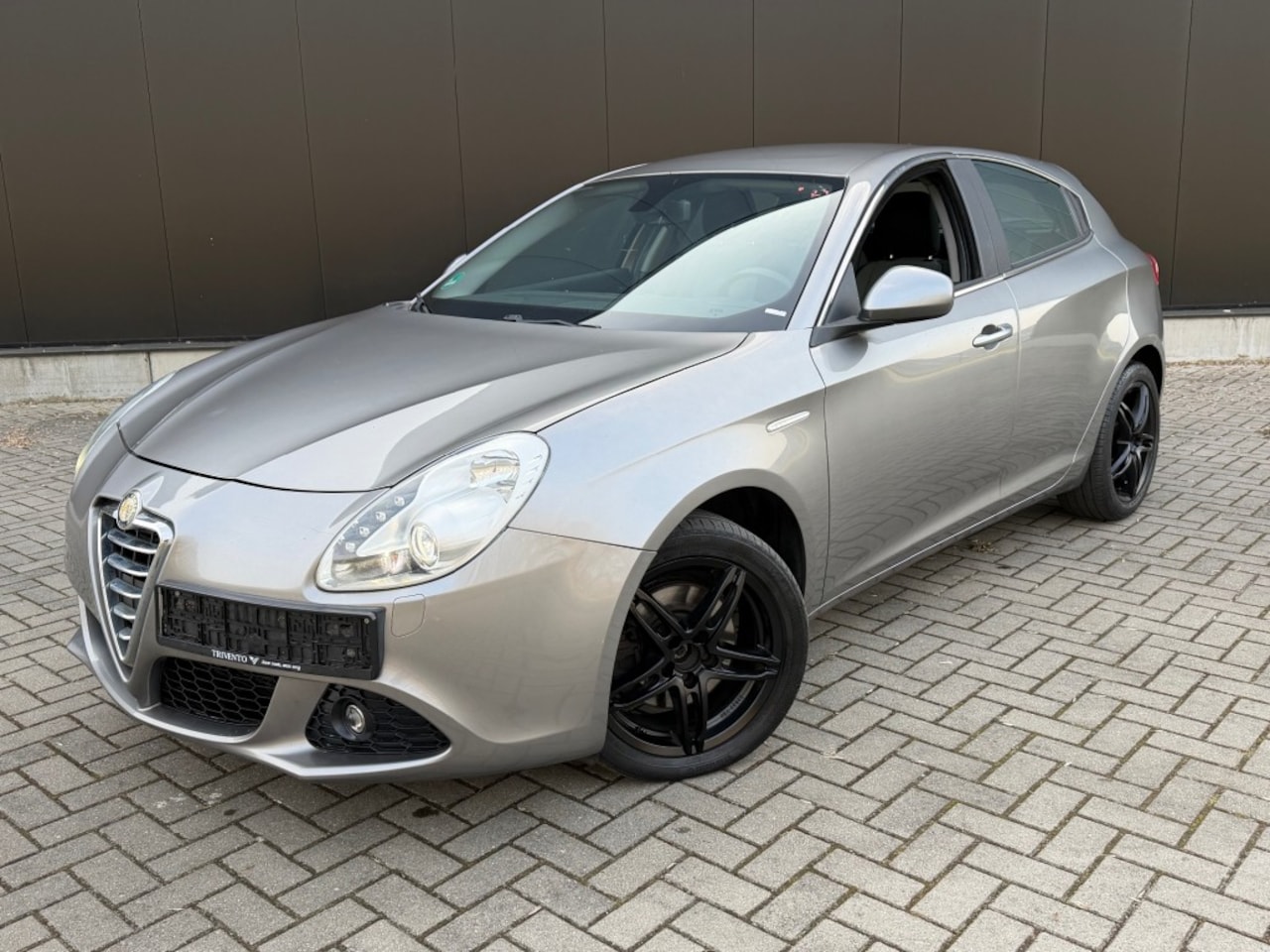 Alfa Romeo Giulietta - TURISMO 1.4 TURBO 170PK XENON/LED/NIEUWE D RIEM - AutoWereld.nl