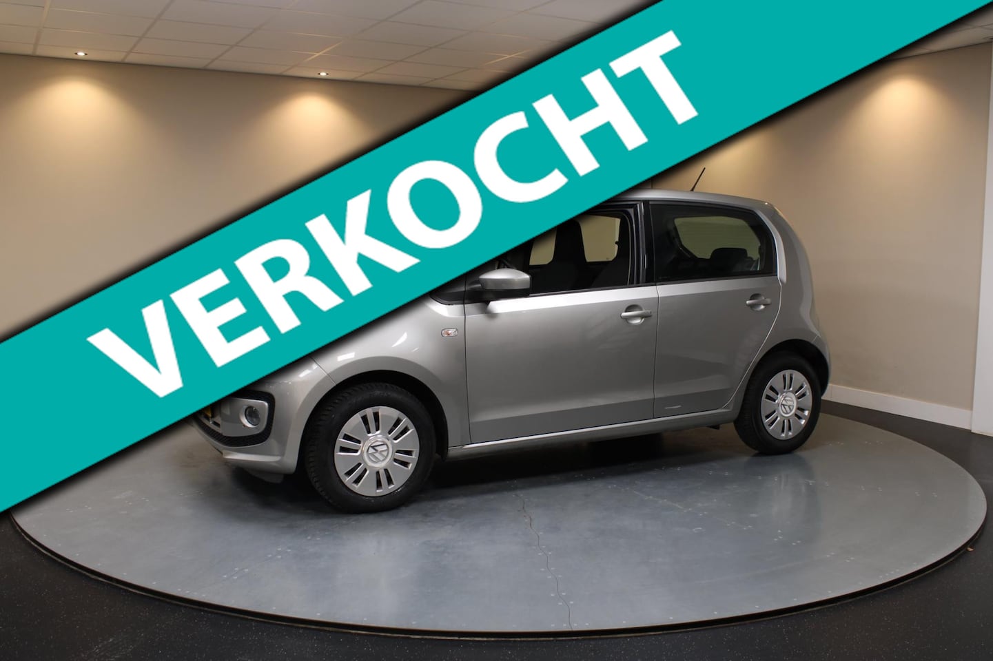 Volkswagen Up! - 1.0 move up! *Automaat* Stoelverw.|Navi|Airco|5 Deurs|NAP - AutoWereld.nl