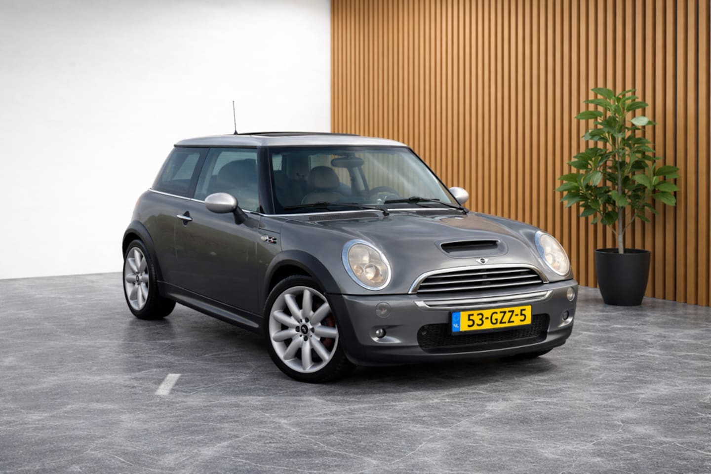 MINI Cooper S - Mini 1.6 (PANORAMADAK, AIRCO, STOELVERWARMING, ELEKTRISCHE RAMEN, BLEUTOOTH) - AutoWereld.nl