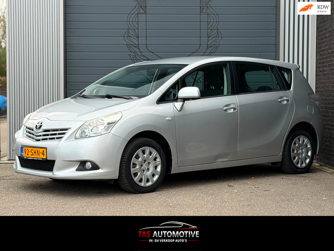 Toyota Verso - 1.6 VVT-i Comfort 7p. AIRCO / NIEUWE APK - AutoWereld.nl