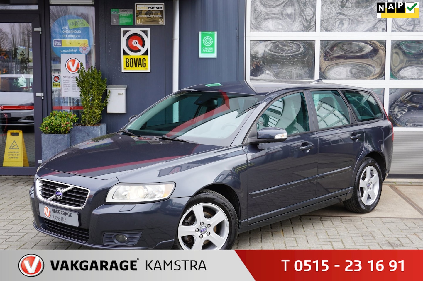 Volvo V50 - 1.8F Momentum NAP Clima/Cruise/PDC/Leder/Trekh. - AutoWereld.nl