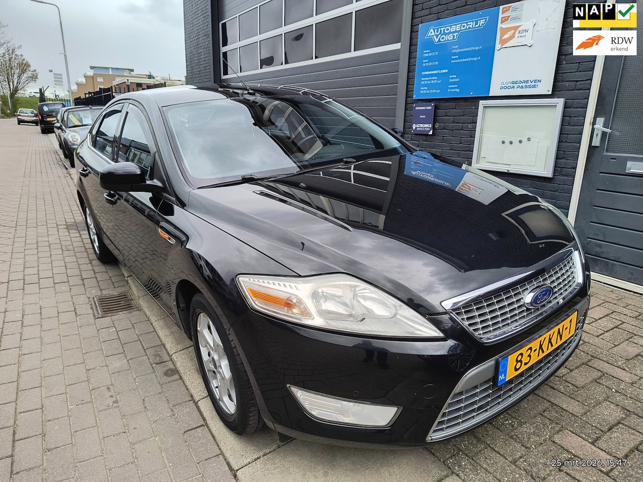 Ford Mondeo - 2.0-16V Limited. Nette luxe Mondeo. Grote beurt en nieuwe APK - AutoWereld.nl