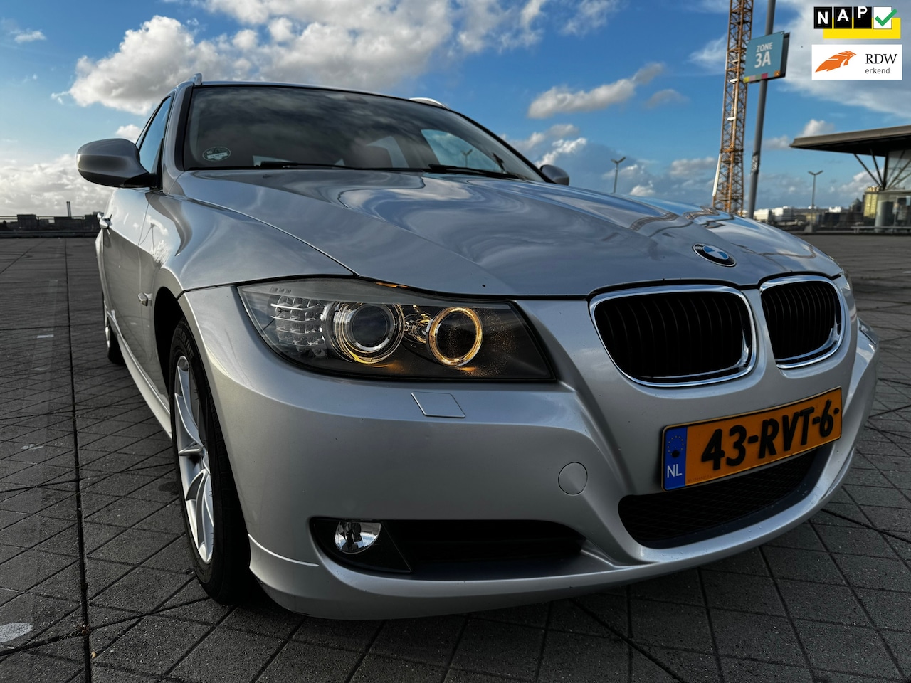 BMW 3-serie Touring - 318i Luxury Line AUT CRUISE AIRCO NAP - AutoWereld.nl
