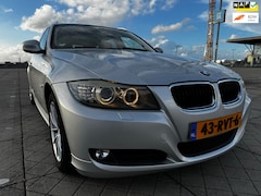 BMW 3-serie Touring - 318i Luxury Line AUT CRUISE AIRCO NAP