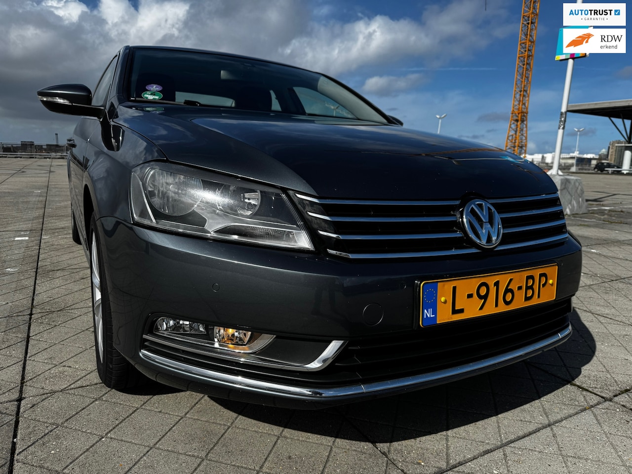 Volkswagen Passat - 1.8 TSI Highline DSG CRUISE CLIMA TREKHAAK - AutoWereld.nl