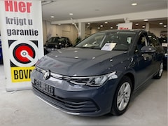 Volkswagen Golf - 1.0 eTSI Life Business