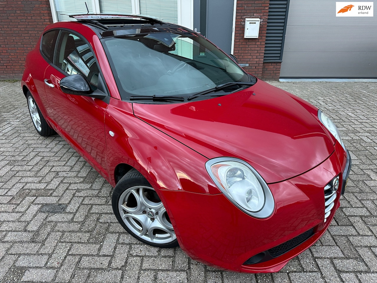 Alfa Romeo MiTo - 1.4 T SBK / Pano / Bose / Navi / PDC / AUT / NAP - AutoWereld.nl
