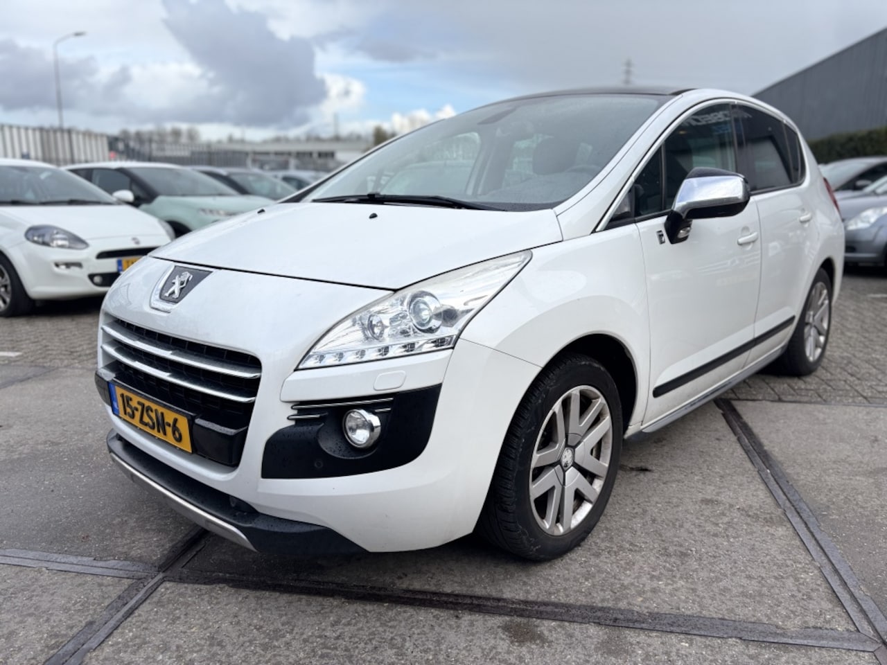 Peugeot 3008 - 2.0 HDiF HYb4 BLExec AUTOMAAT! - AutoWereld.nl