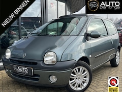 Renault Twingo - 1.2 Paris | LUXE | UNIEK LIEFHEBBERSAUTO | BOMVOL | Zeer Nette Staat | PANO | Lederen Bekl