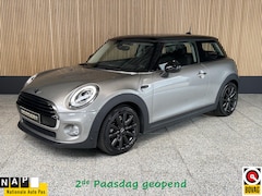 MINI Cooper - 1.5 Cooper Chili Serious Business NL auto | Schuif / kantel dak | Lederen stoelen