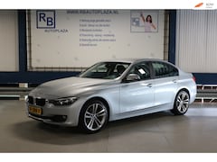 BMW 3-serie - 320i AUTOMAAT / NAP / FULL SERVICE HISTORIE / APK 2027