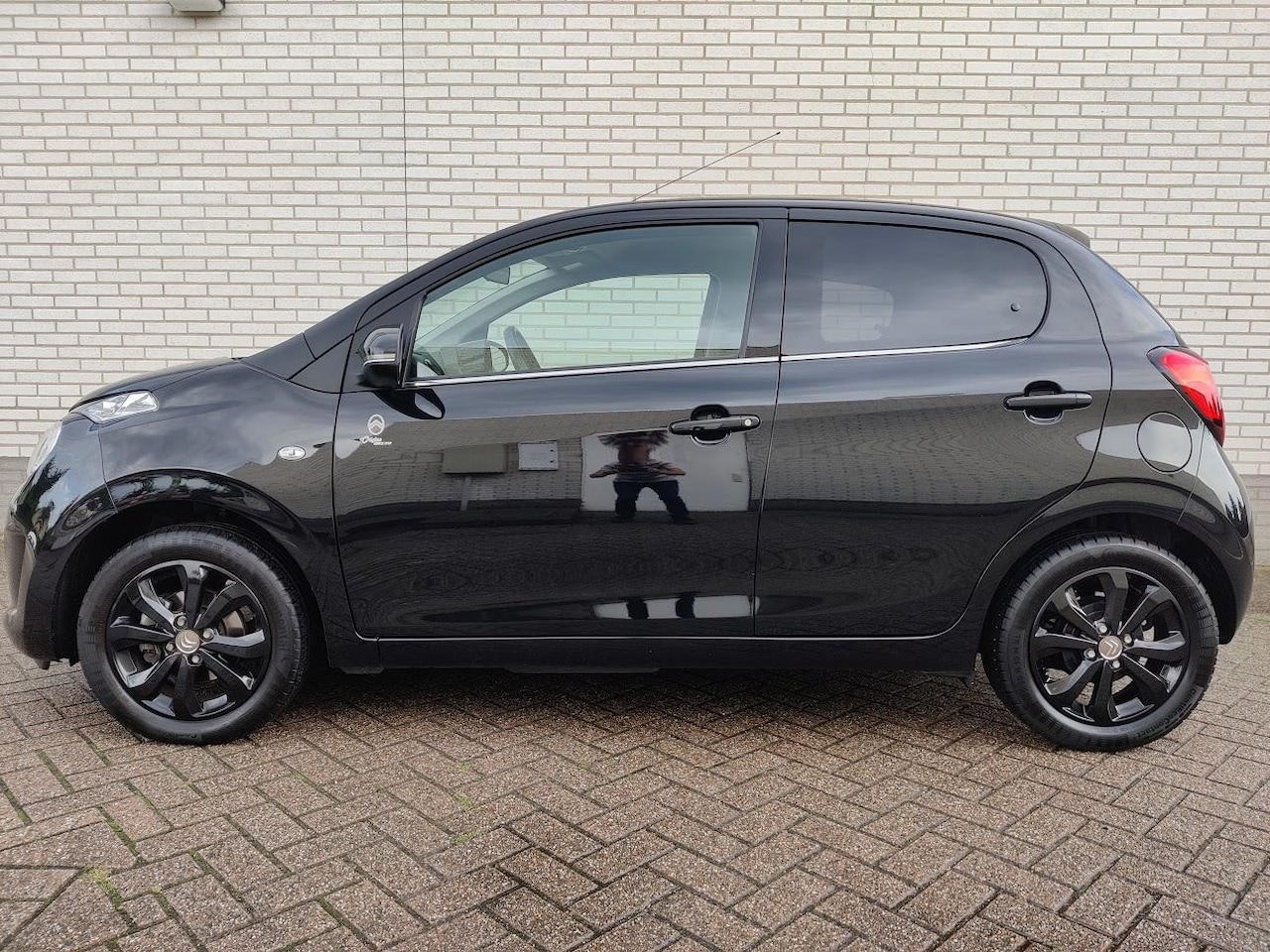 Citroën C1 - 1.0 VTi Origins / LM Velgen/ Apple CarPlay / Camera! - AutoWereld.nl