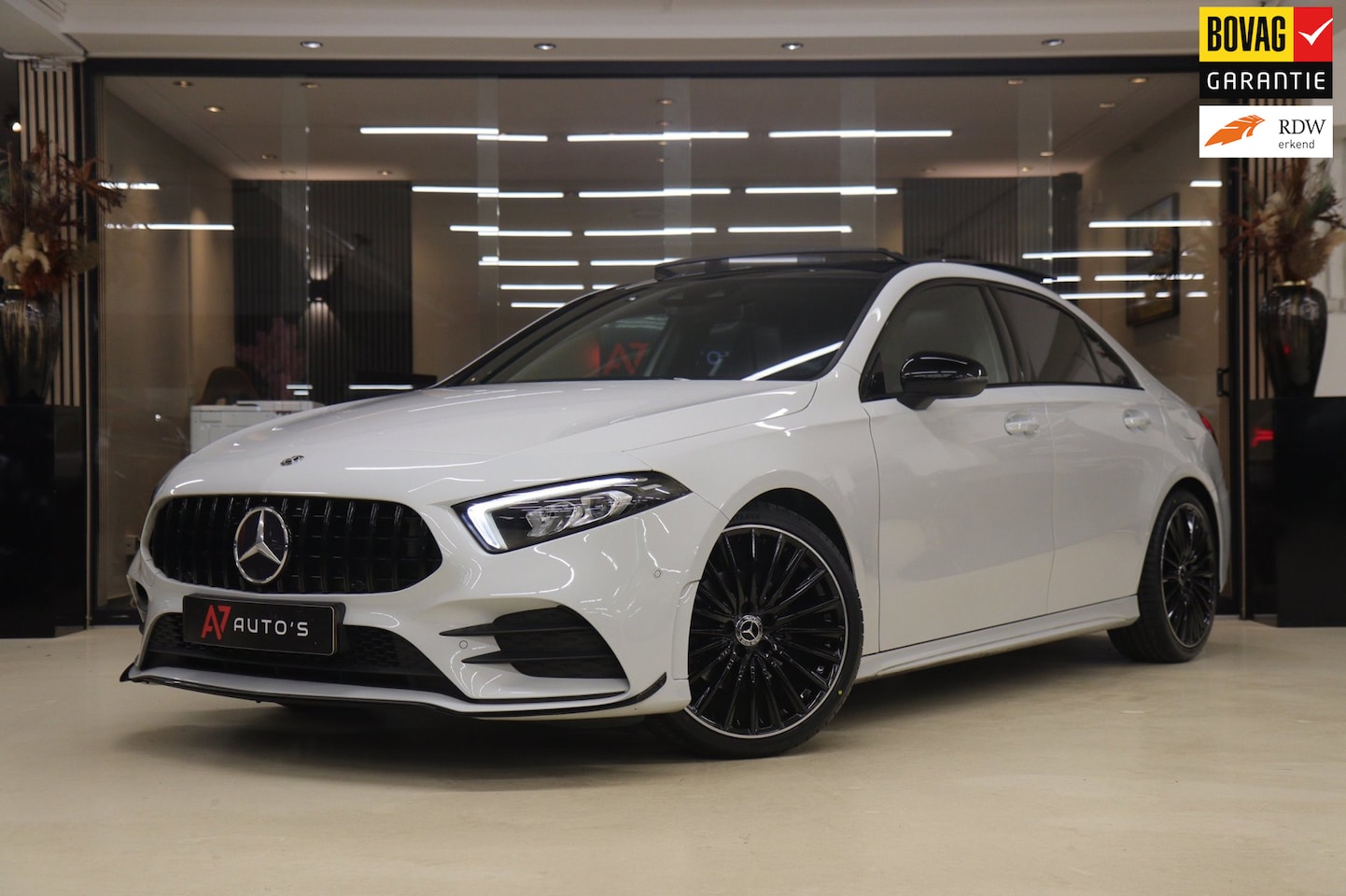 Mercedes-Benz A-klasse - 200 AMG NAP /Pano/Carplay/Sfeerver/Blindspot/VOL - AutoWereld.nl
