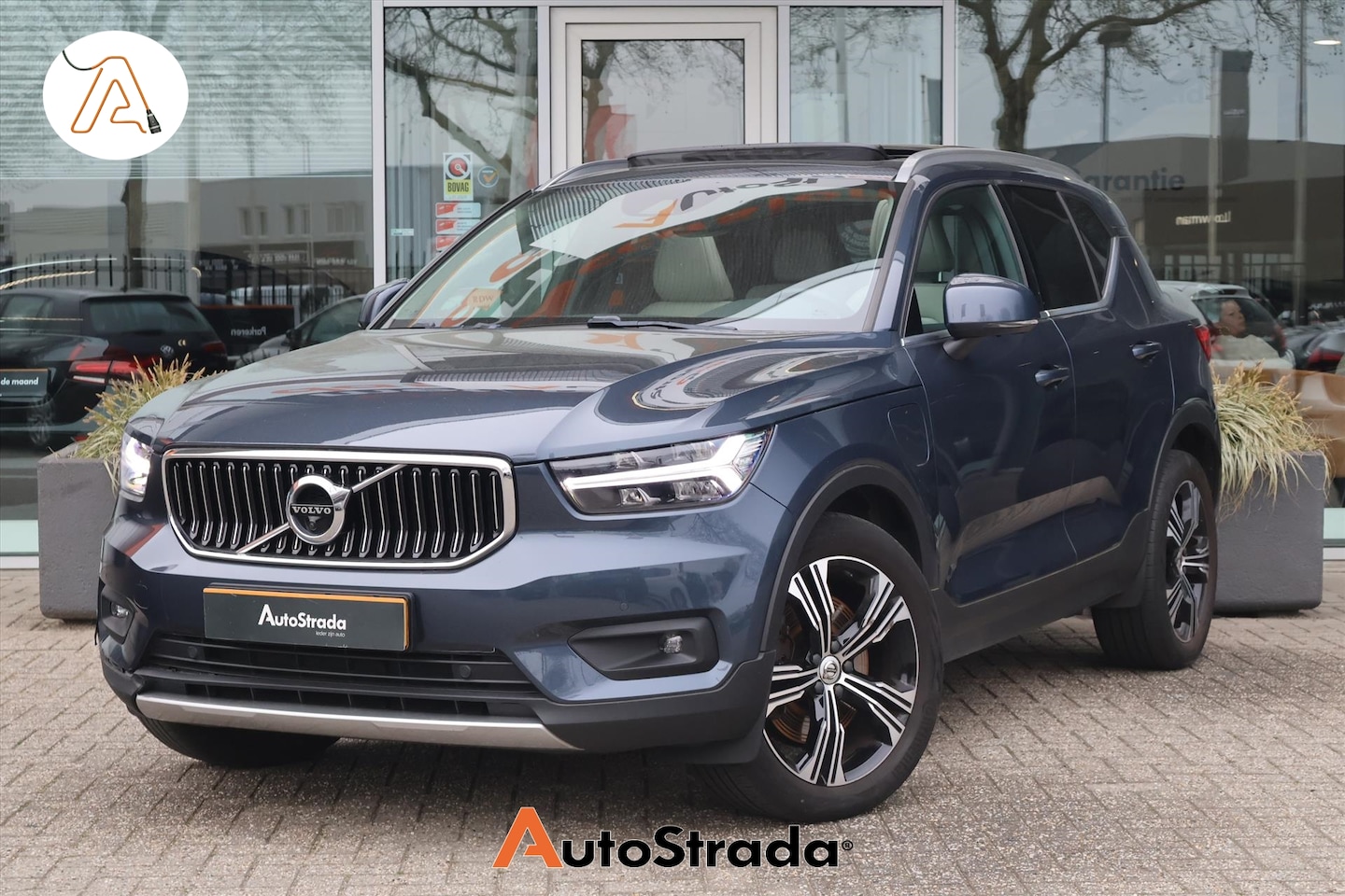 Volvo XC40 - T5 Inscription Twin Engine 262pk | Cruise | Harman/Kardon | 360 Camera | Pano | Keyless | - AutoWereld.nl