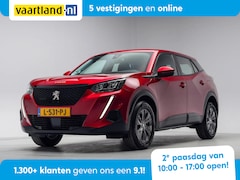 Peugeot 2008 - 1.2 PureTech Active Pack [ Navigatie Camera Climate ]