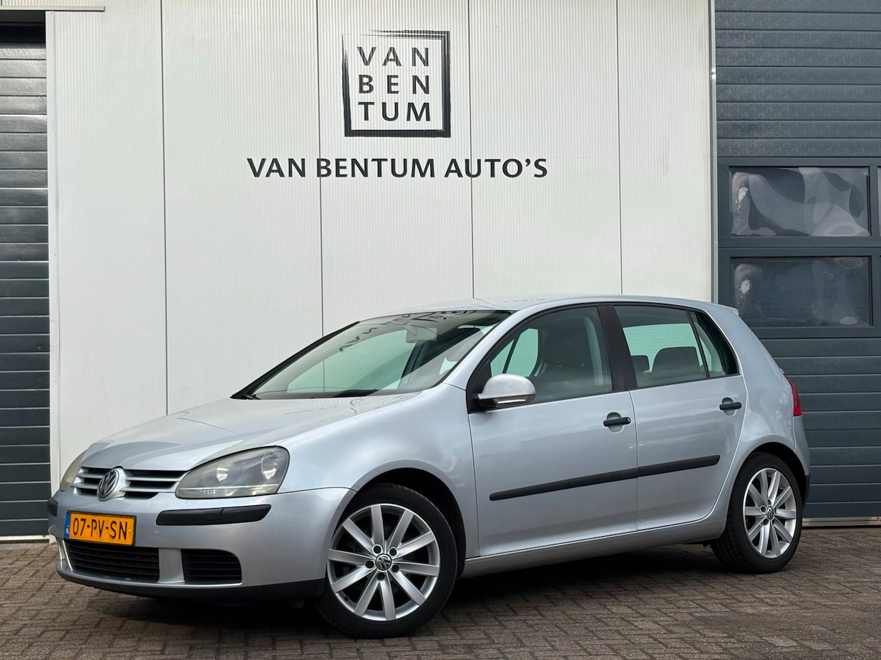 Volkswagen Golf - 1.4 Trendline 5-deurs Airco 14-04-2027 APK! - AutoWereld.nl