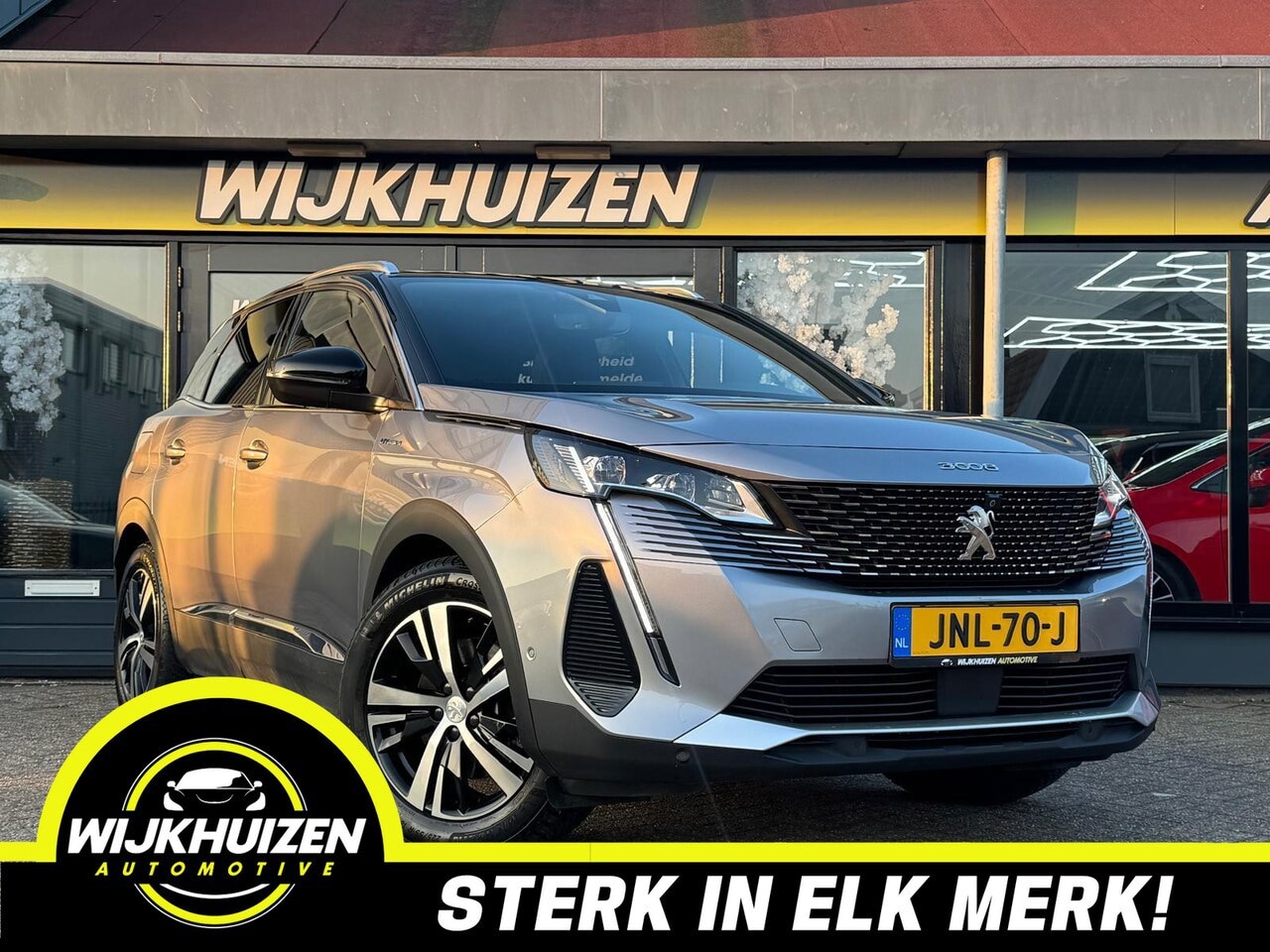 Peugeot 3008 - 1.6 HYbrid4 300 GT Pack Business met Panorama dak !!! Btw !!! Nieuwstaat !!! - AutoWereld.nl