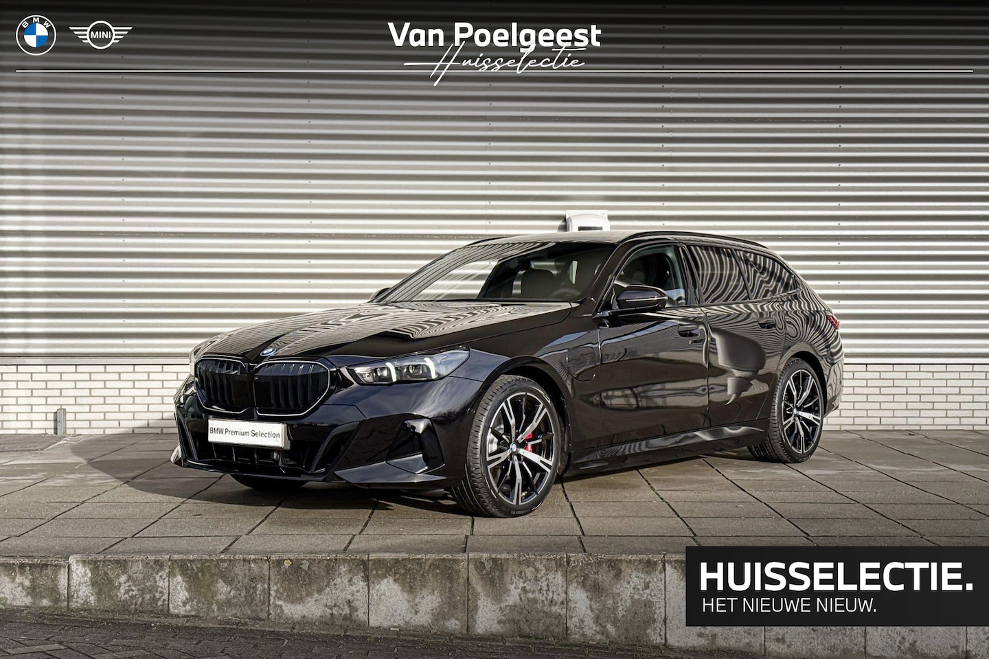 BMW 5-serie Touring - 530e M Sportpakket Pro / Innovation Pack / Travel Pack / Trekhaak / Comfort Access / Panor - AutoWereld.nl