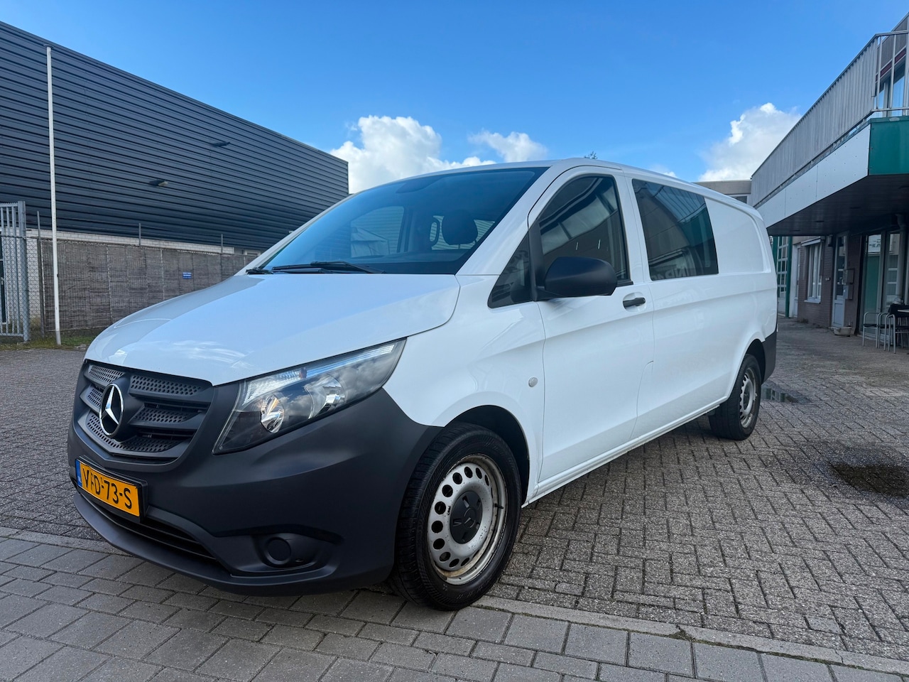 Mercedes-Benz Vito - 114 CDI Extra Lang DC Comfort 114 CDI Extra Lang DC Comfort - AutoWereld.nl