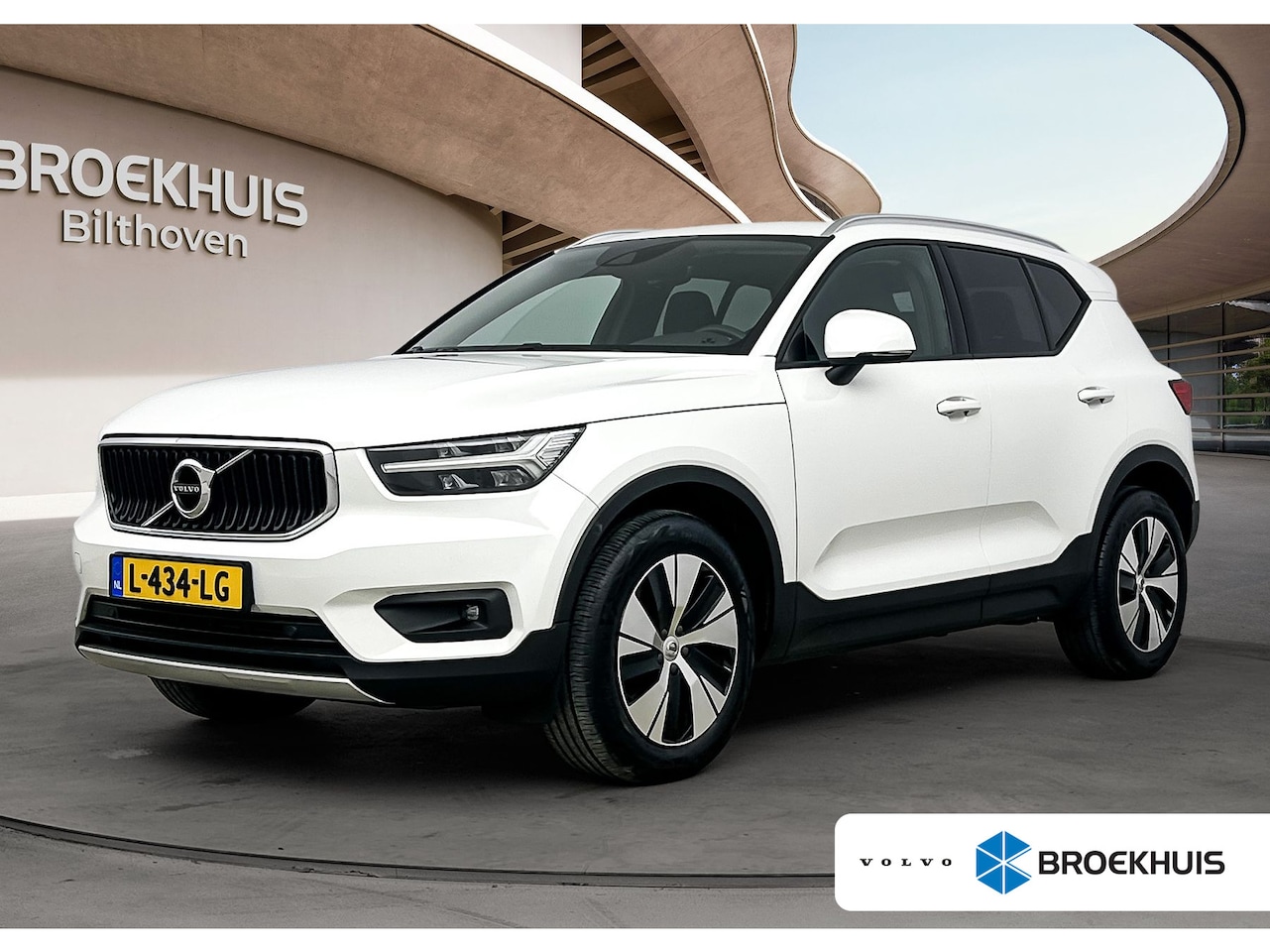 Volvo XC40 - 1.5 T3 Business Pro | Trekhaak | Keyless Entry + Start | Elektrische achterklep | Stoel + - AutoWereld.nl