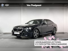 BMW 5-serie - Sedan 530e | M-Sport Pro | Travel Pack | Innovation pack | Comfort Pack | Driving Assistan