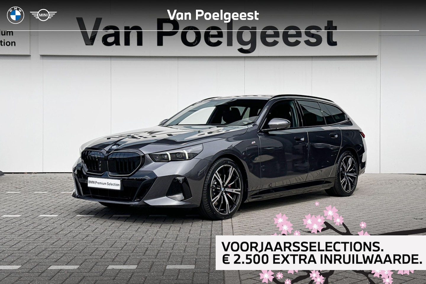 BMW 5-serie Touring - 530e | M Sport Pro | Travelpack | Comfort Pack | Innovation Pack | Selections 2500 - AutoWereld.nl
