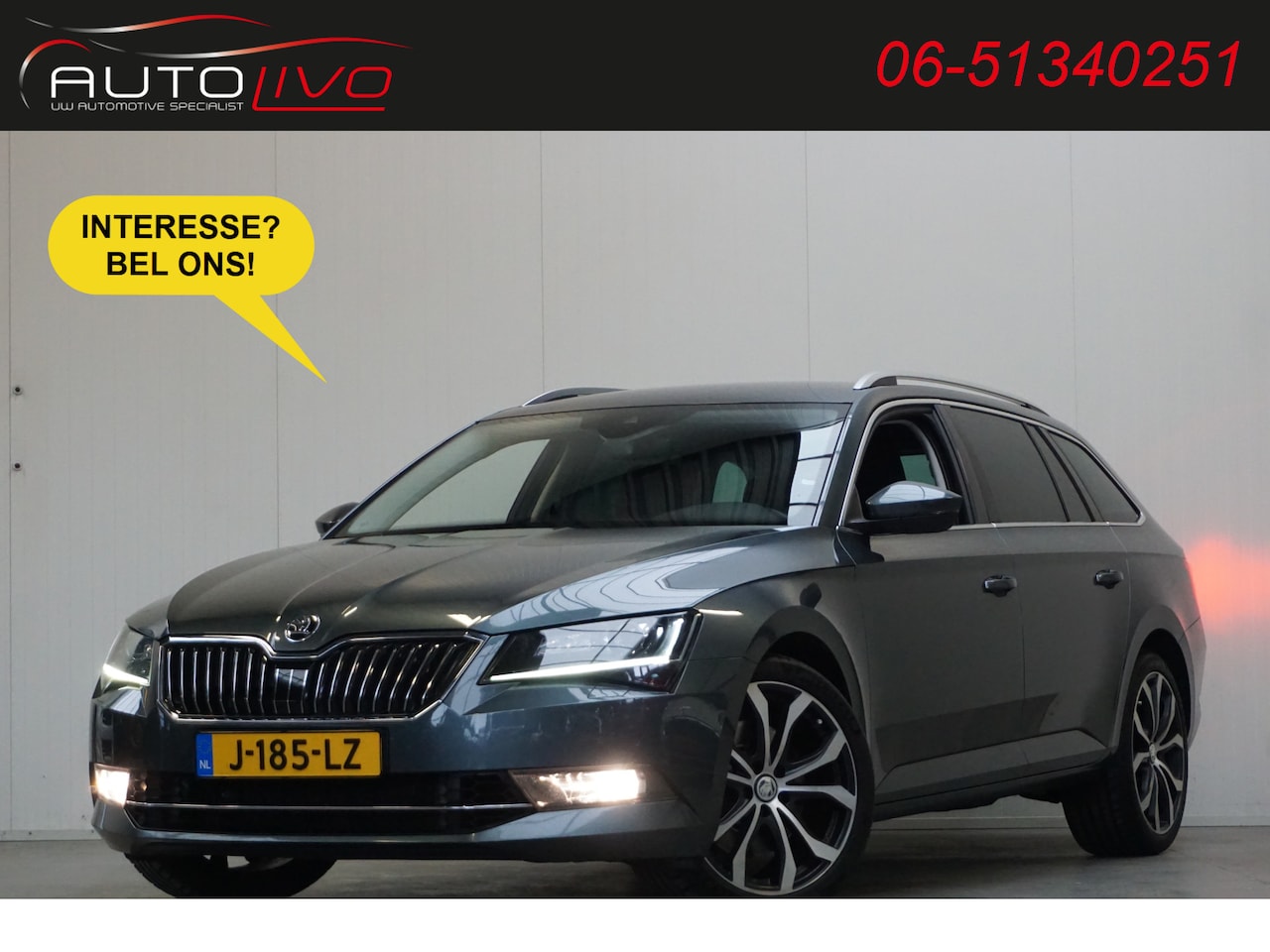 Skoda Superb Combi - 2.0 TSI 4x4 Style Business 280 PK! AUTOMAAT! APPLE XENON CLIMA TREKHAAK etc. - AutoWereld.nl