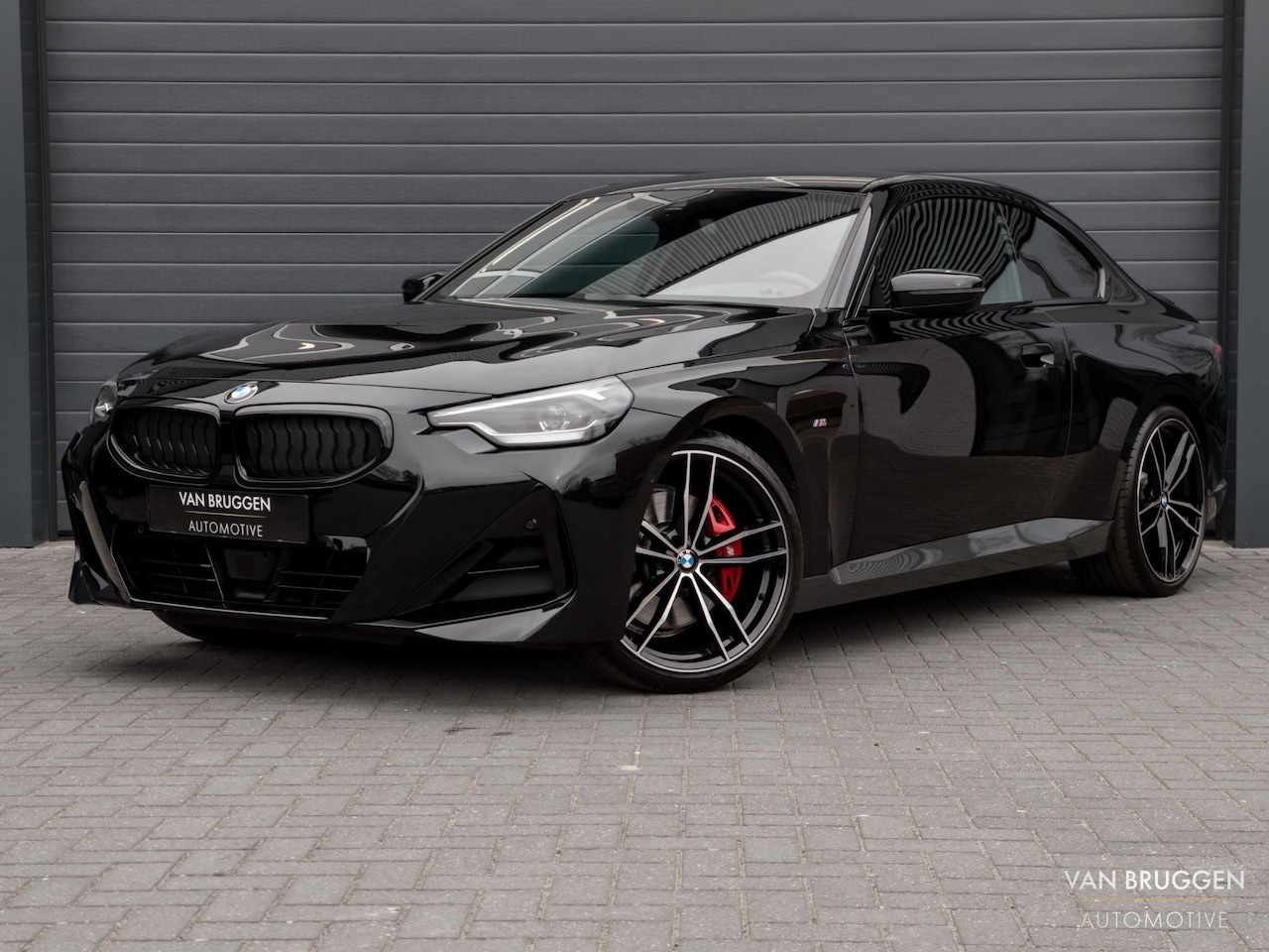 BMW 2-serie Coupé - 220i M-Sport 20" Leer Camera CarPlay - AutoWereld.nl