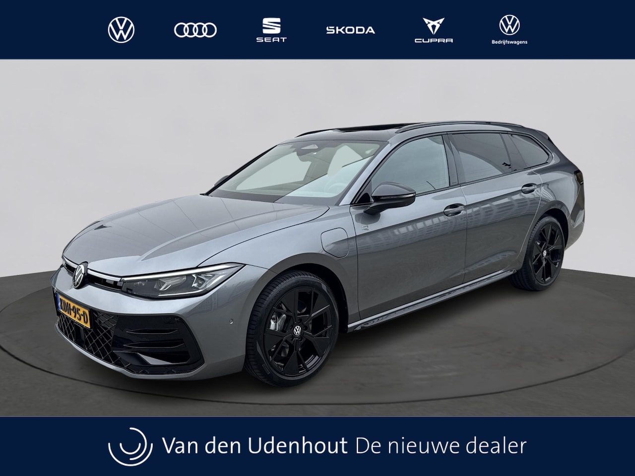 Volkswagen Passat Variant - 1.5 eHybrid R-Line Edition 200kw / 272 PK / Trekhaak Demonstratiemodel - AutoWereld.nl