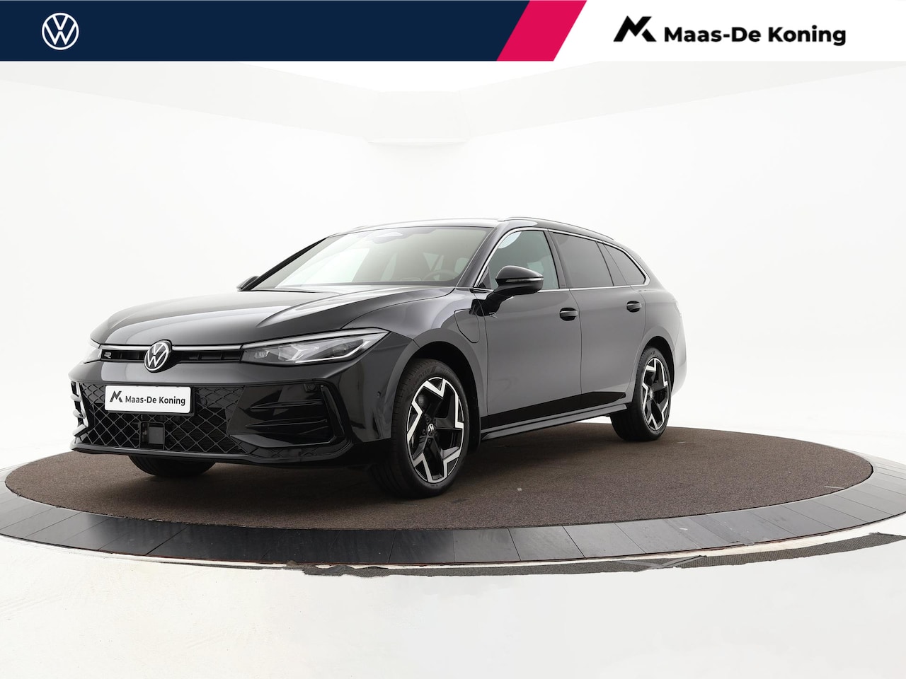 Volkswagen Passat Variant - 1.5 eHybrid 272pk PHEV DSG R-Line Edition · Inklapbare Trekhaak · Keyless · Massage · Came - AutoWereld.nl