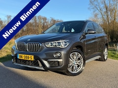 BMW X1 - XDrive20i High Executive / Automaat / Airco / Navi / Head Up Display / Leder / Elektrische
