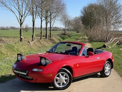 Mazda MX-5 - NA 1.6i-16V 116pk 1991, CLASSIC RED, ZEER ORIGINEEL